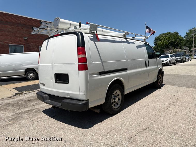 image for item FK3015 2013 Chevrolet Express 1500 van