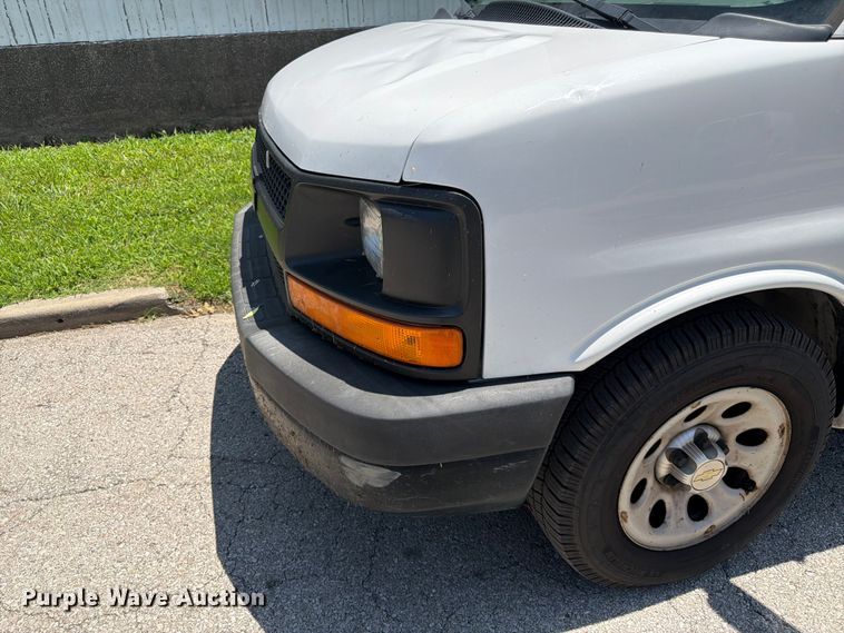 image for item FK3015 2013 Chevrolet Express 1500 van