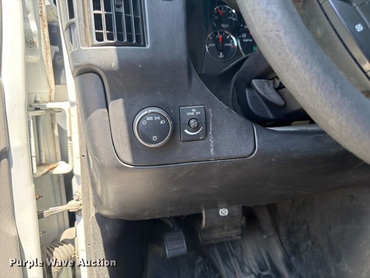 image for item FK3015 2013 Chevrolet Express 1500 van