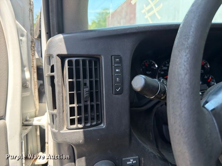 image for item FK3015 2013 Chevrolet Express 1500 van