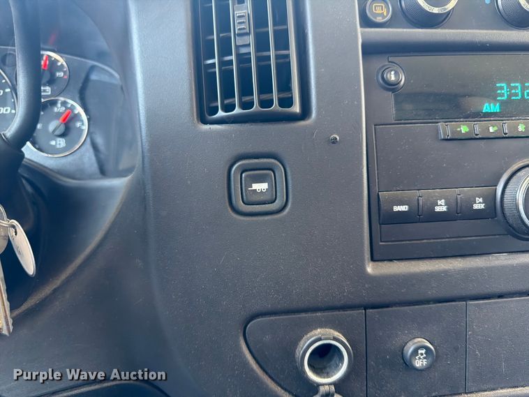 image for item FK3015 2013 Chevrolet Express 1500 van