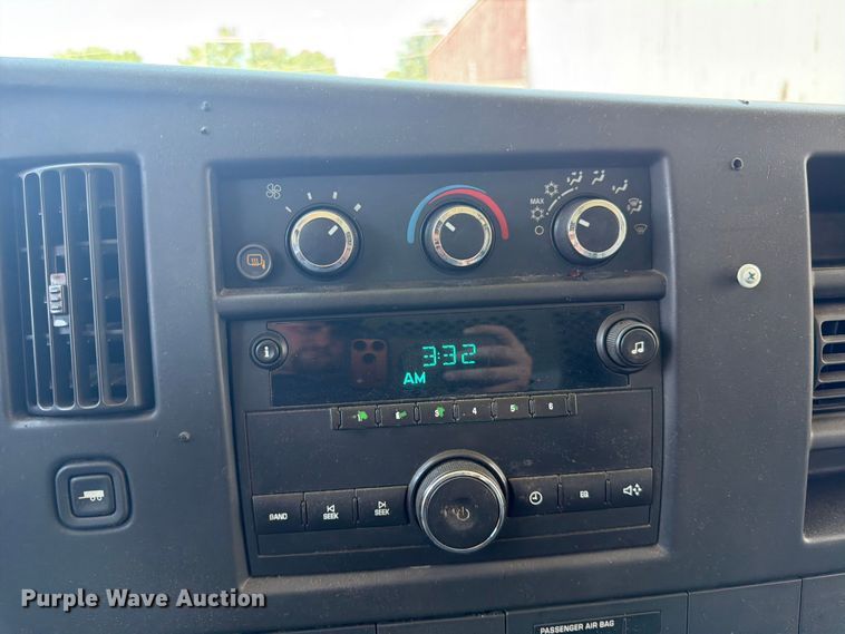 image for item FK3015 2013 Chevrolet Express 1500 van