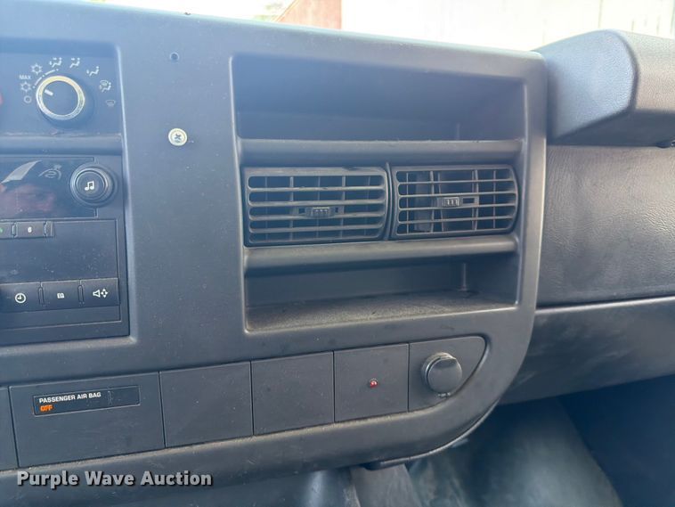 image for item FK3015 2013 Chevrolet Express 1500 van