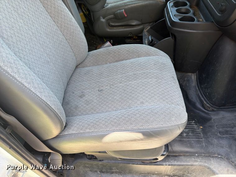 image for item FK3015 2013 Chevrolet Express 1500 van