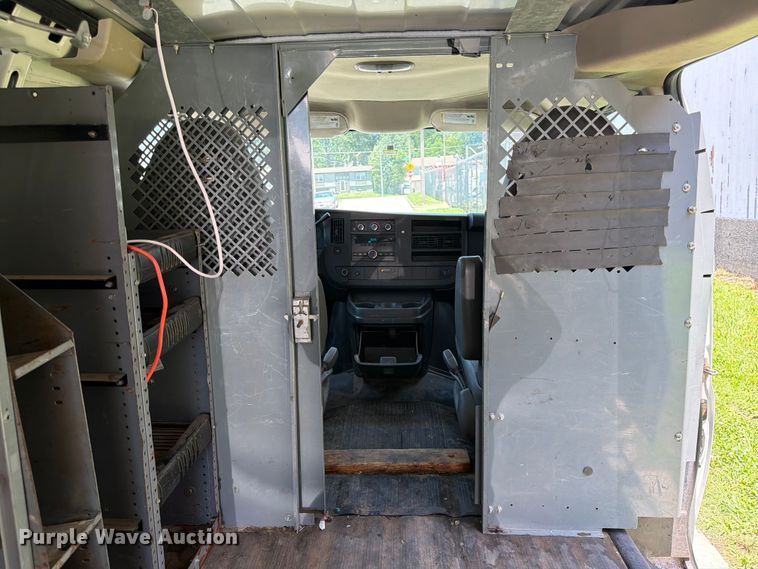 image for item FK3015 2013 Chevrolet Express 1500 van
