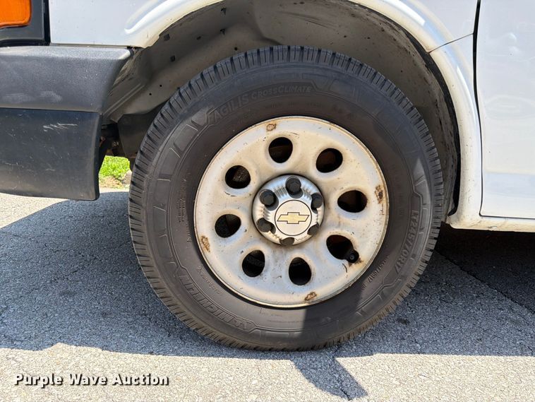 image for item FK3015 2013 Chevrolet Express 1500 van
