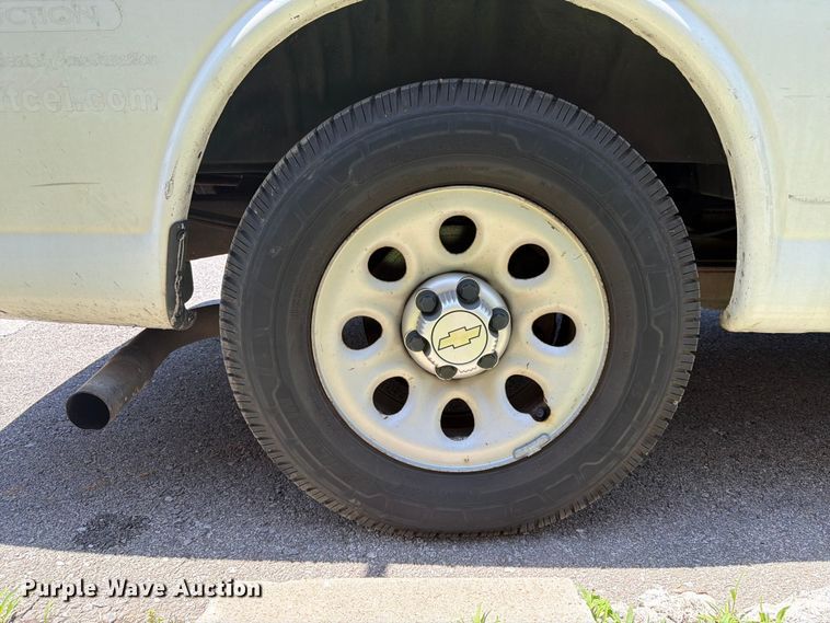 image for item FK3015 2013 Chevrolet Express 1500 van