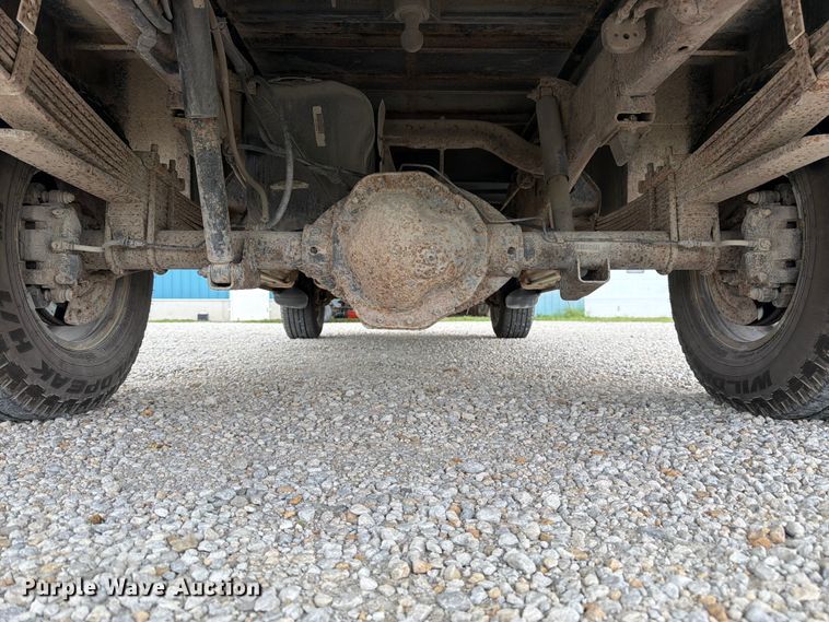image for item FK3031 2006 Dodge Ram 2500 flatbed pickup truck