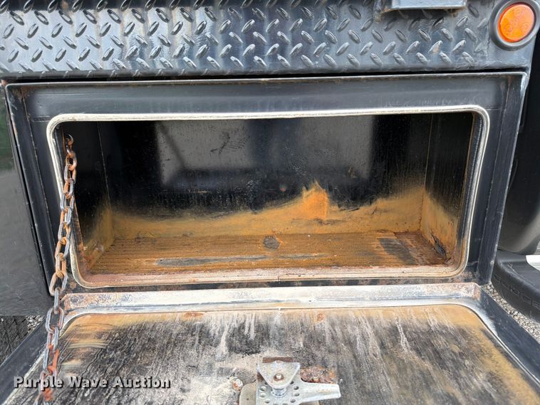 image for item FK3031 2006 Dodge Ram 2500 flatbed pickup truck