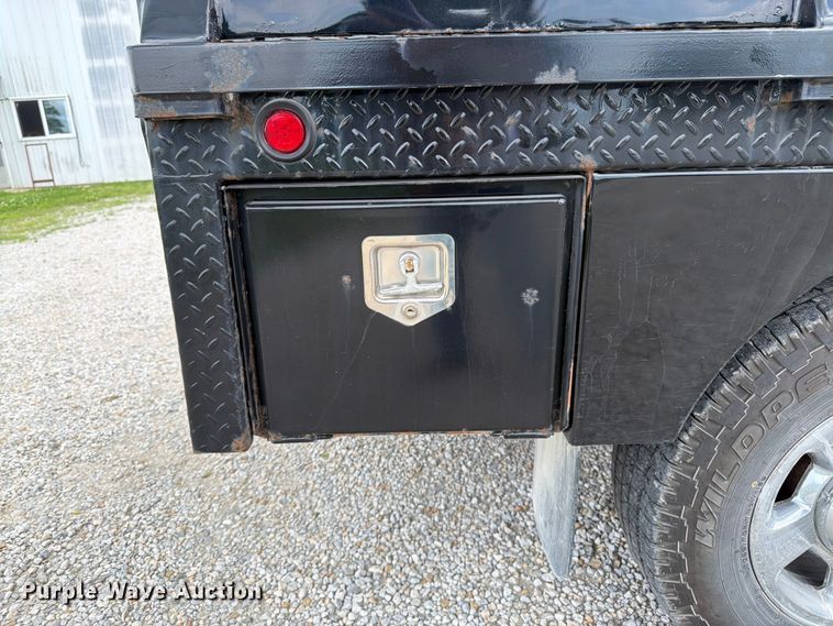 image for item FK3031 2006 Dodge Ram 2500 flatbed pickup truck