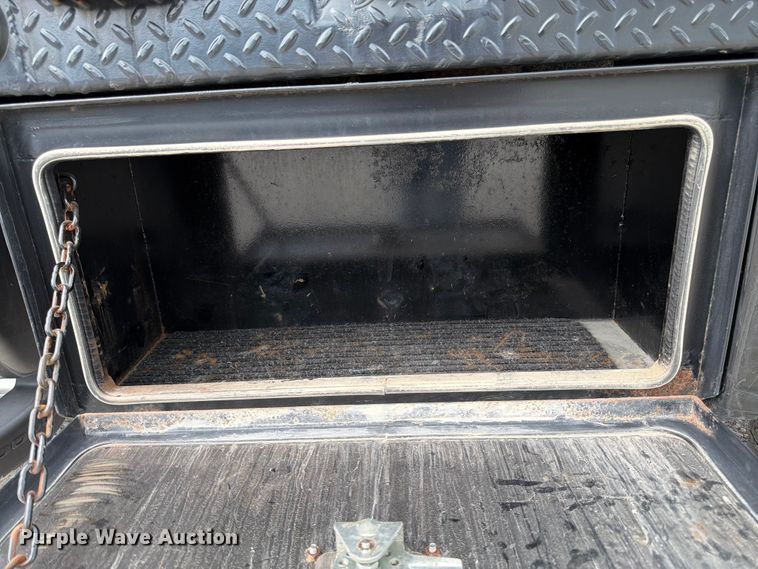 image for item FK3031 2006 Dodge Ram 2500 flatbed pickup truck