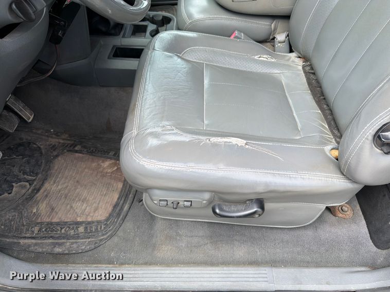 image for item FK3031 2006 Dodge Ram 2500 flatbed pickup truck