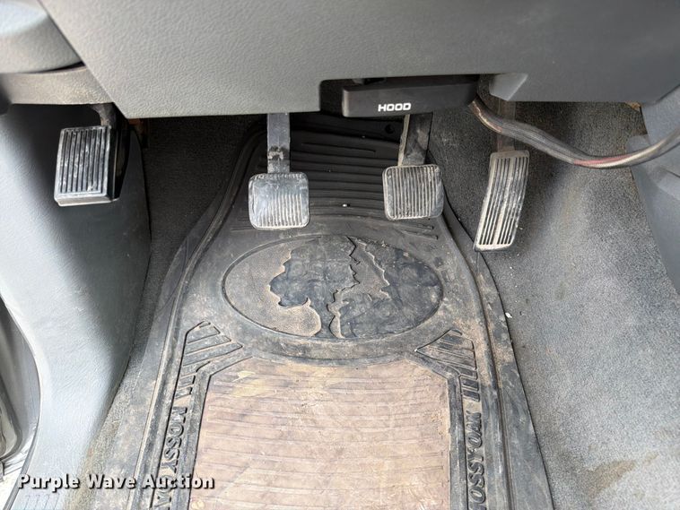 image for item FK3031 2006 Dodge Ram 2500 flatbed pickup truck