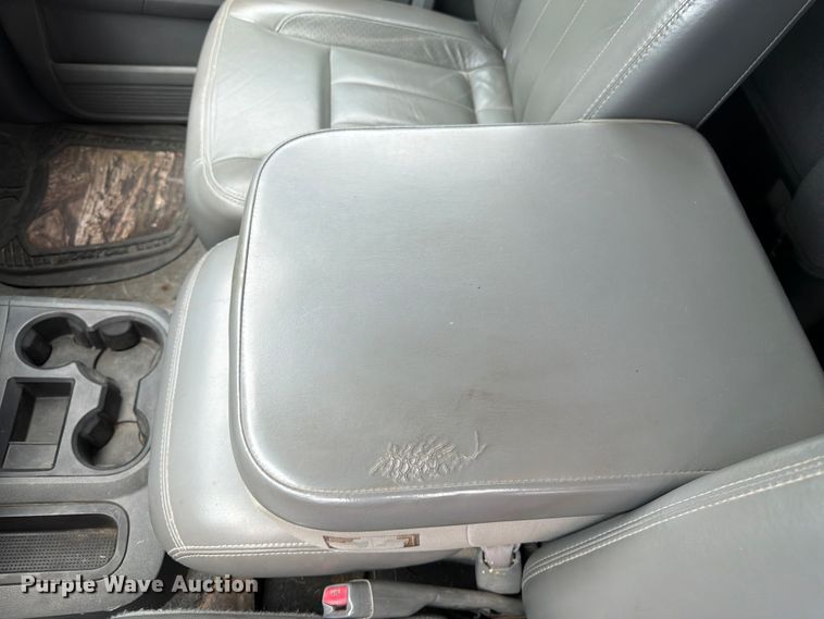 image for item FK3031 2006 Dodge Ram 2500 flatbed pickup truck