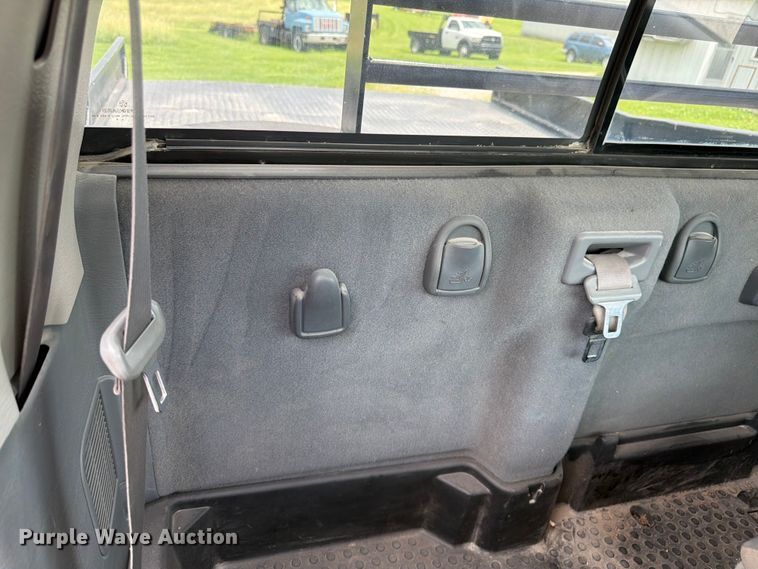 image for item FK3031 2006 Dodge Ram 2500 flatbed pickup truck