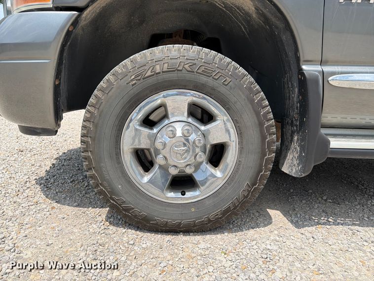 image for item FK3031 2006 Dodge Ram 2500 flatbed pickup truck