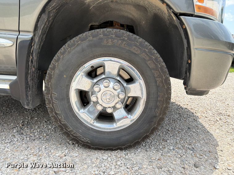 image for item FK3031 2006 Dodge Ram 2500 flatbed pickup truck