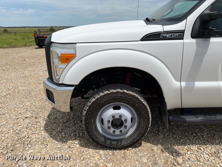 image for item FK3041 2015 Ford F350 Super Duty utility bed pickup truck