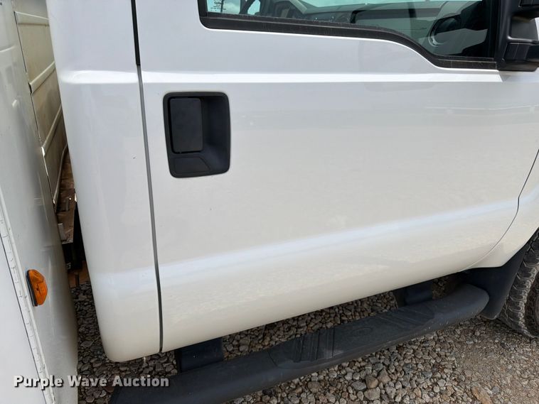 image for item FK3041 2015 Ford F350 Super Duty utility bed pickup truck