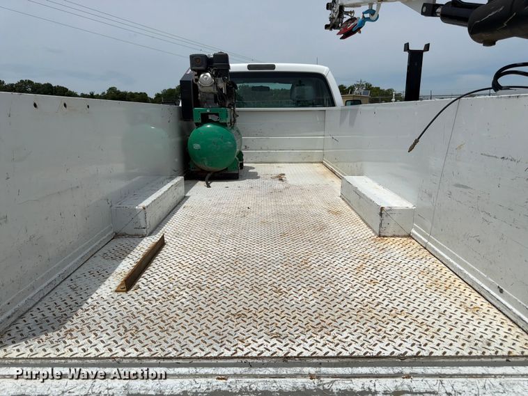 image for item FK3041 2015 Ford F350 Super Duty utility bed pickup truck