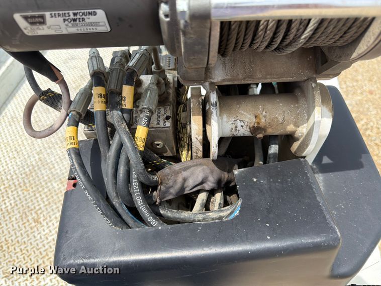 image for item FK3041 2015 Ford F350 Super Duty utility bed pickup truck