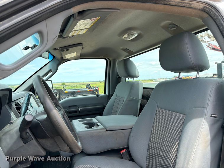 image for item FK3041 2015 Ford F350 Super Duty utility bed pickup truck