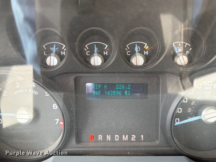 image for item FK3041 2015 Ford F350 Super Duty utility bed pickup truck