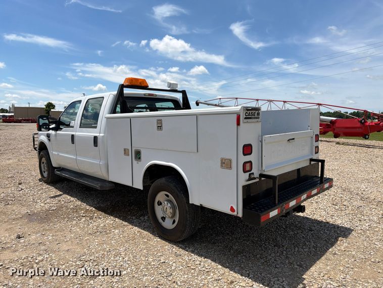 image for item FK3042 2009 Ford F250 Super Duty Crew Cab utility bed pickup truck