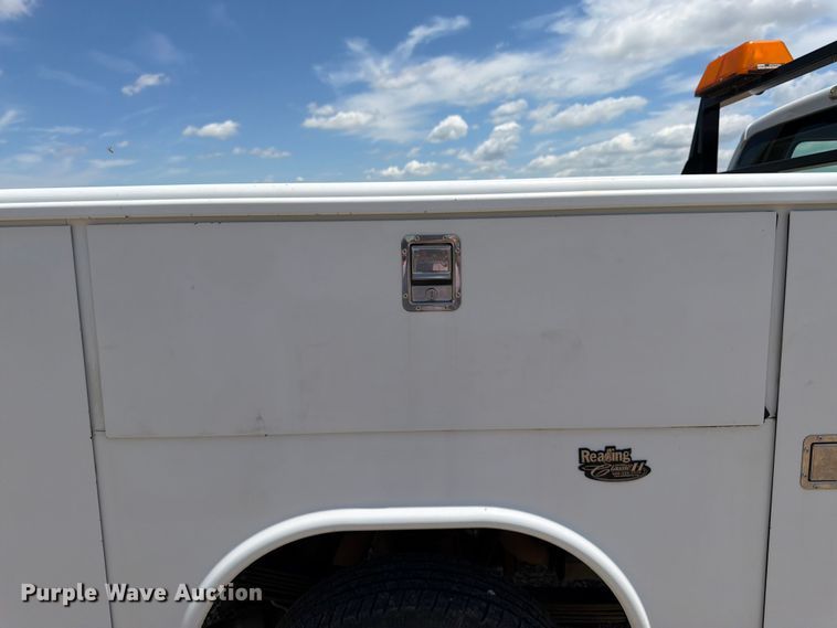 image for item FK3042 2009 Ford F250 Super Duty Crew Cab utility bed pickup truck