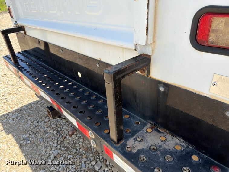 image for item FK3042 2009 Ford F250 Super Duty Crew Cab utility bed pickup truck