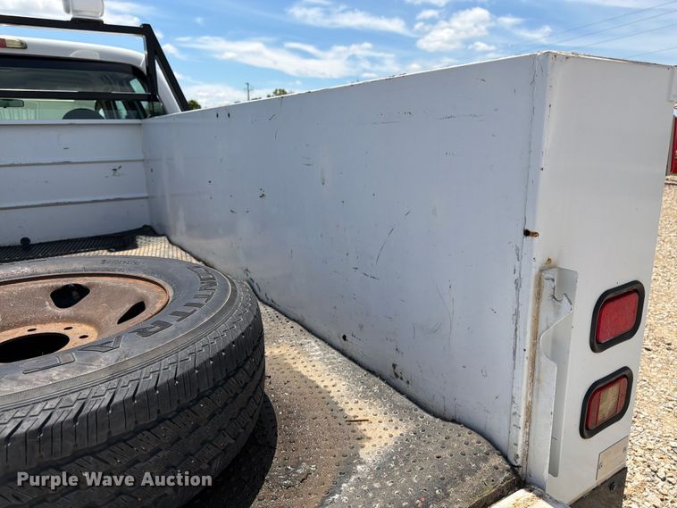 image for item FK3042 2009 Ford F250 Super Duty Crew Cab utility bed pickup truck