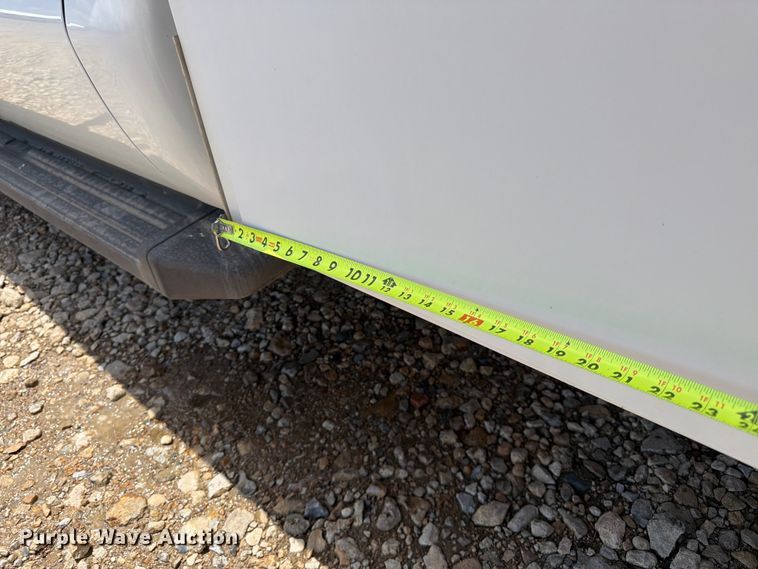 image for item FK3042 2009 Ford F250 Super Duty Crew Cab utility bed pickup truck