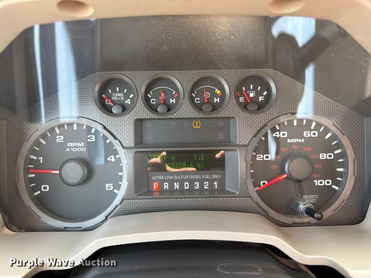 image for item FK3042 2009 Ford F250 Super Duty Crew Cab utility bed pickup truck