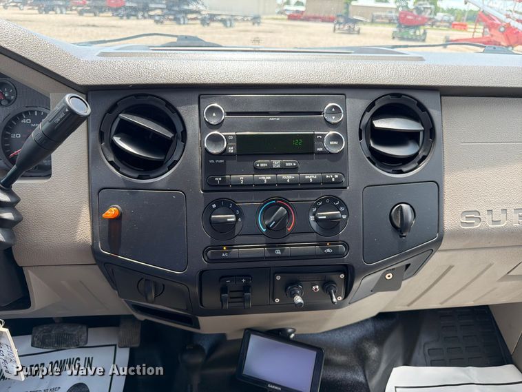 image for item FK3042 2009 Ford F250 Super Duty Crew Cab utility bed pickup truck