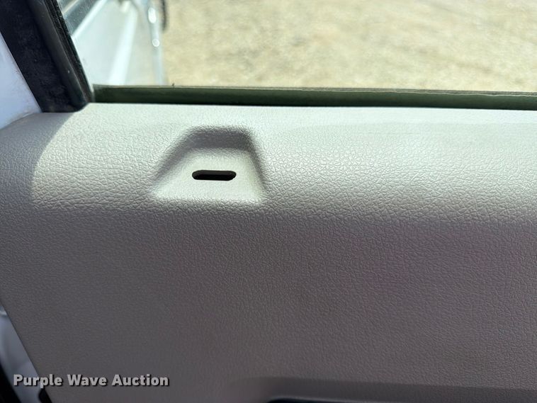 image for item FK3042 2009 Ford F250 Super Duty Crew Cab utility bed pickup truck