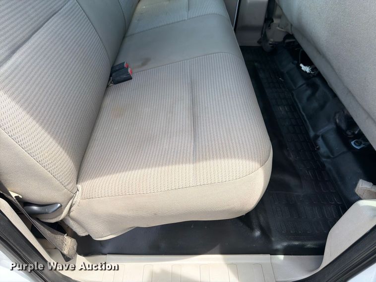 image for item FK3042 2009 Ford F250 Super Duty Crew Cab utility bed pickup truck
