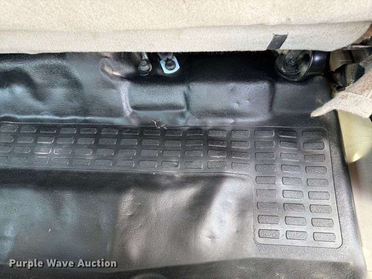 image for item FK3042 2009 Ford F250 Super Duty Crew Cab utility bed pickup truck