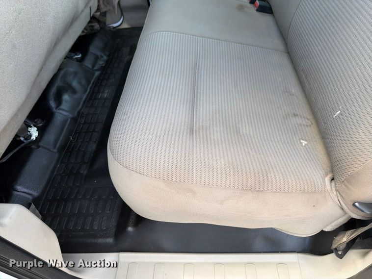 image for item FK3042 2009 Ford F250 Super Duty Crew Cab utility bed pickup truck
