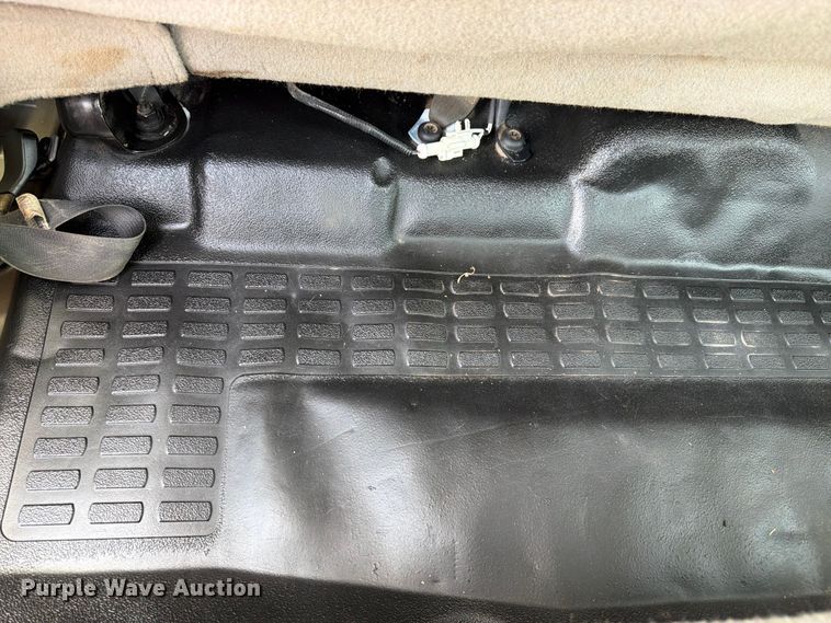 image for item FK3042 2009 Ford F250 Super Duty Crew Cab utility bed pickup truck
