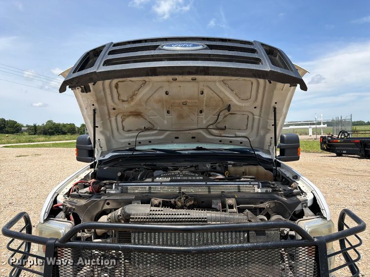 image for item FK3042 2009 Ford F250 Super Duty Crew Cab utility bed pickup truck