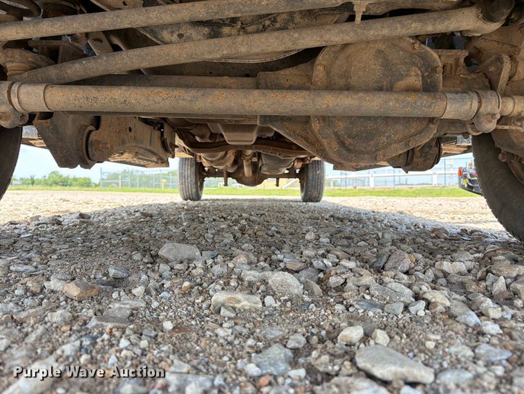 image for item FK3042 2009 Ford F250 Super Duty Crew Cab utility bed pickup truck