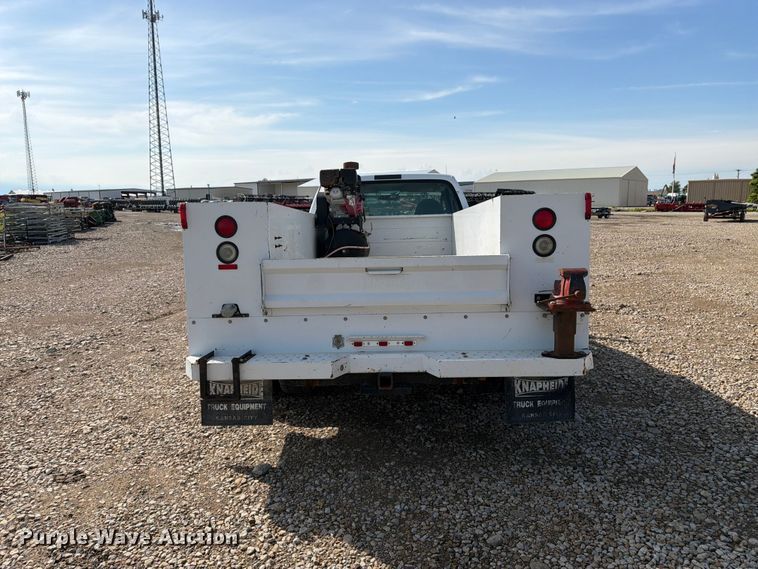 image for item FK3043 2006 Ford F350 Super Duty utility bed pickup truck