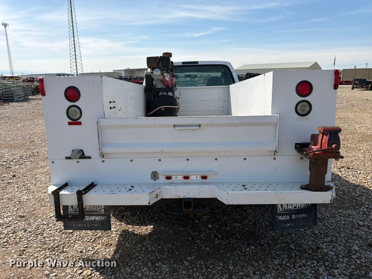 image for item FK3043 2006 Ford F350 Super Duty utility bed pickup truck