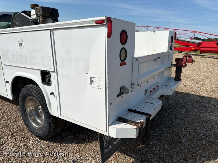 image for item FK3043 2006 Ford F350 Super Duty utility bed pickup truck