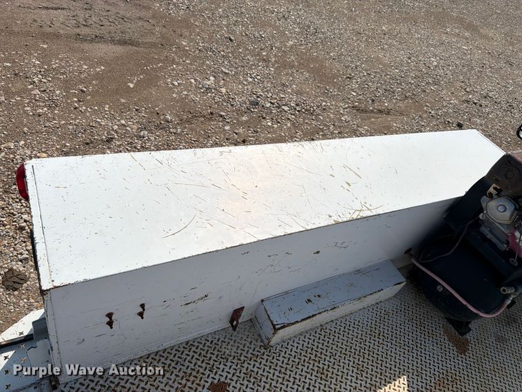 image for item FK3043 2006 Ford F350 Super Duty utility bed pickup truck