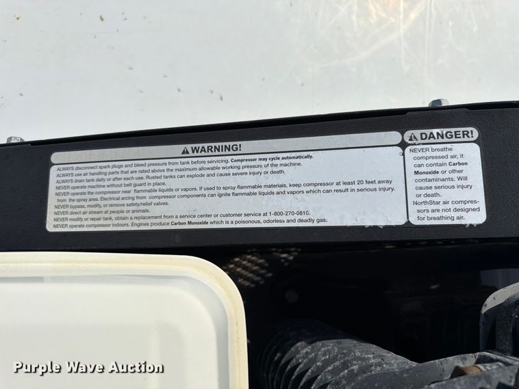 image for item FK3043 2006 Ford F350 Super Duty utility bed pickup truck
