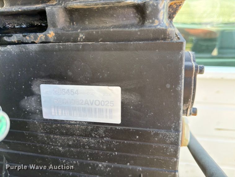image for item FK3043 2006 Ford F350 Super Duty utility bed pickup truck