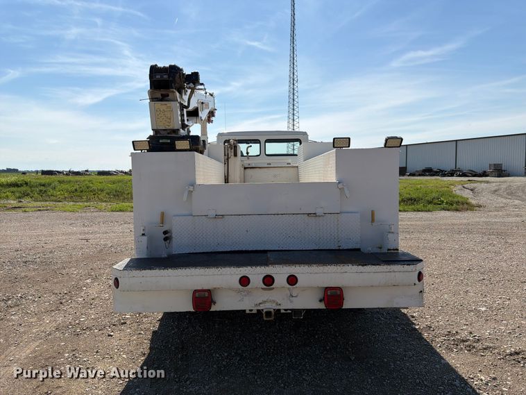 image for item FK3044 2000 Freightliner FL70 utility / service truck