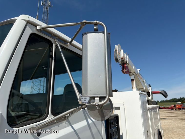 image for item FK3044 2000 Freightliner FL70 utility / service truck