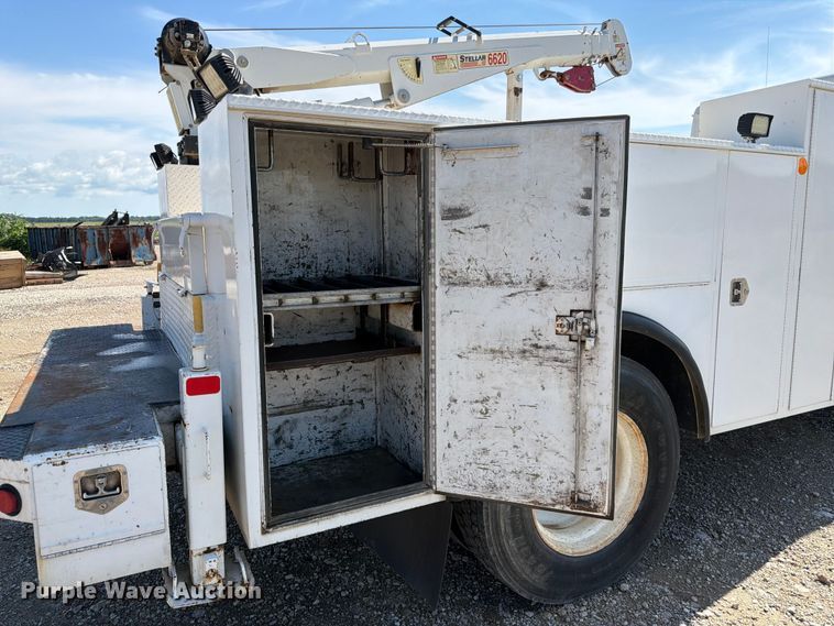 image for item FK3044 2000 Freightliner FL70 utility / service truck